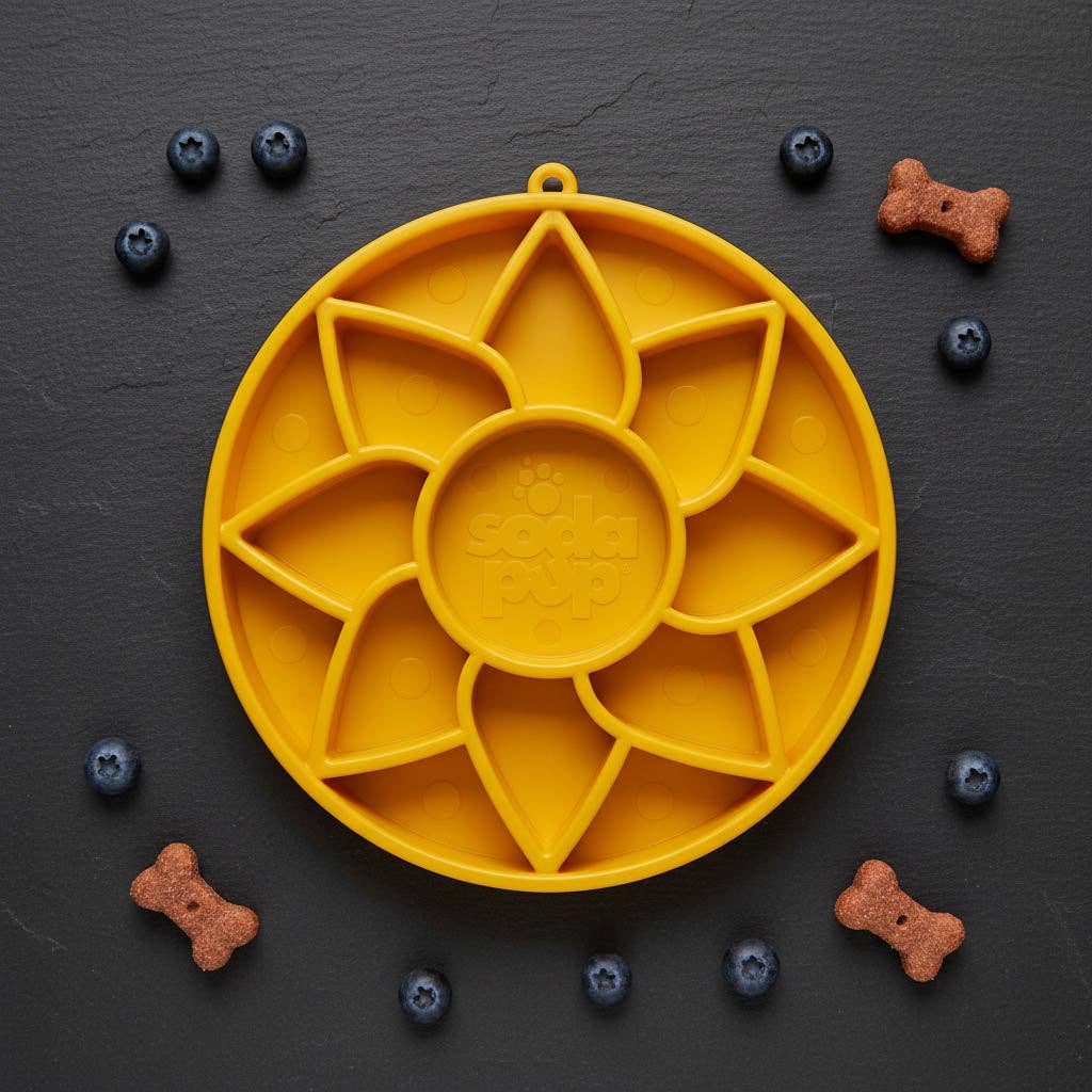 SodaPup Sunflower Softie eTray – Myk, Grunn Slow Feeder for Følsomme Hunder