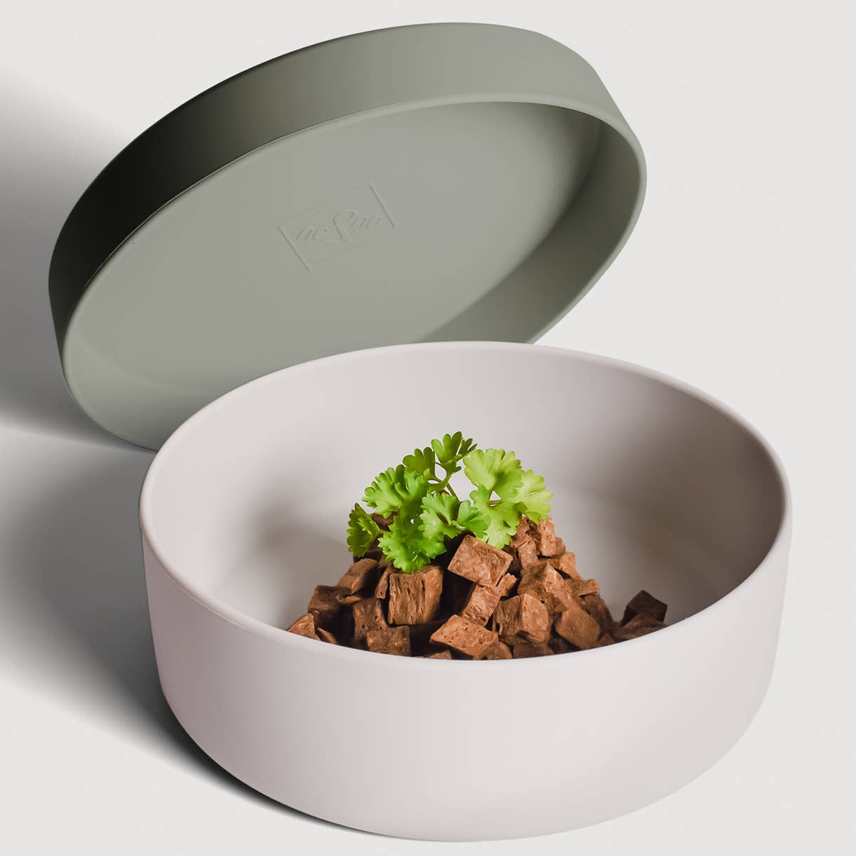 Ne&no® Silicone Feeding Bowl with Lid for Dogs & Cats– MIX