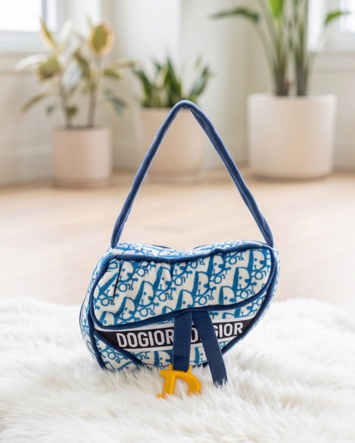 Dogior Saddle Bag │ Designerinspirert Plysjleke med Pipe